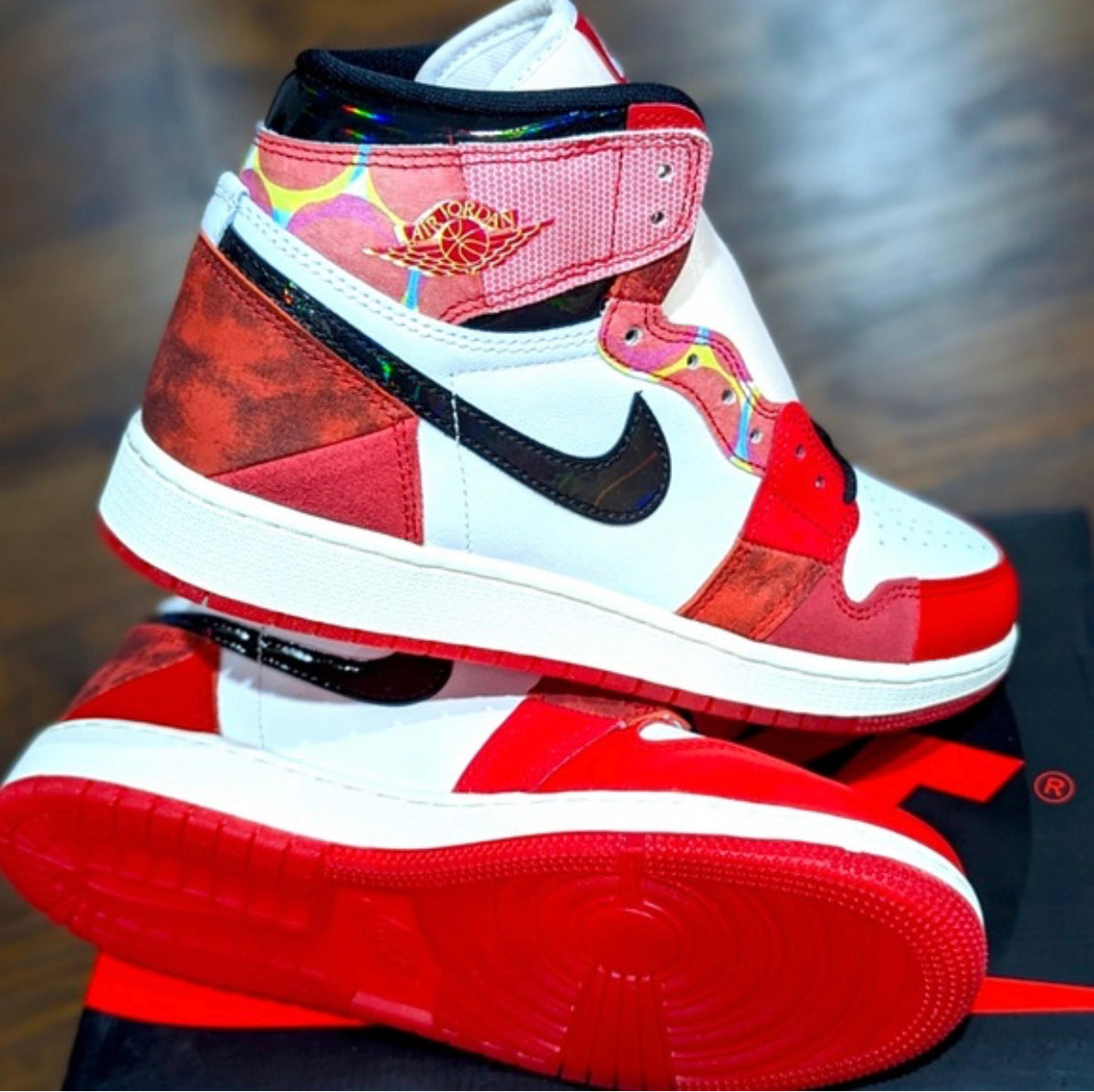 Air Jordan 1 High OG Spider-Man Across the Spider-Verse (td)