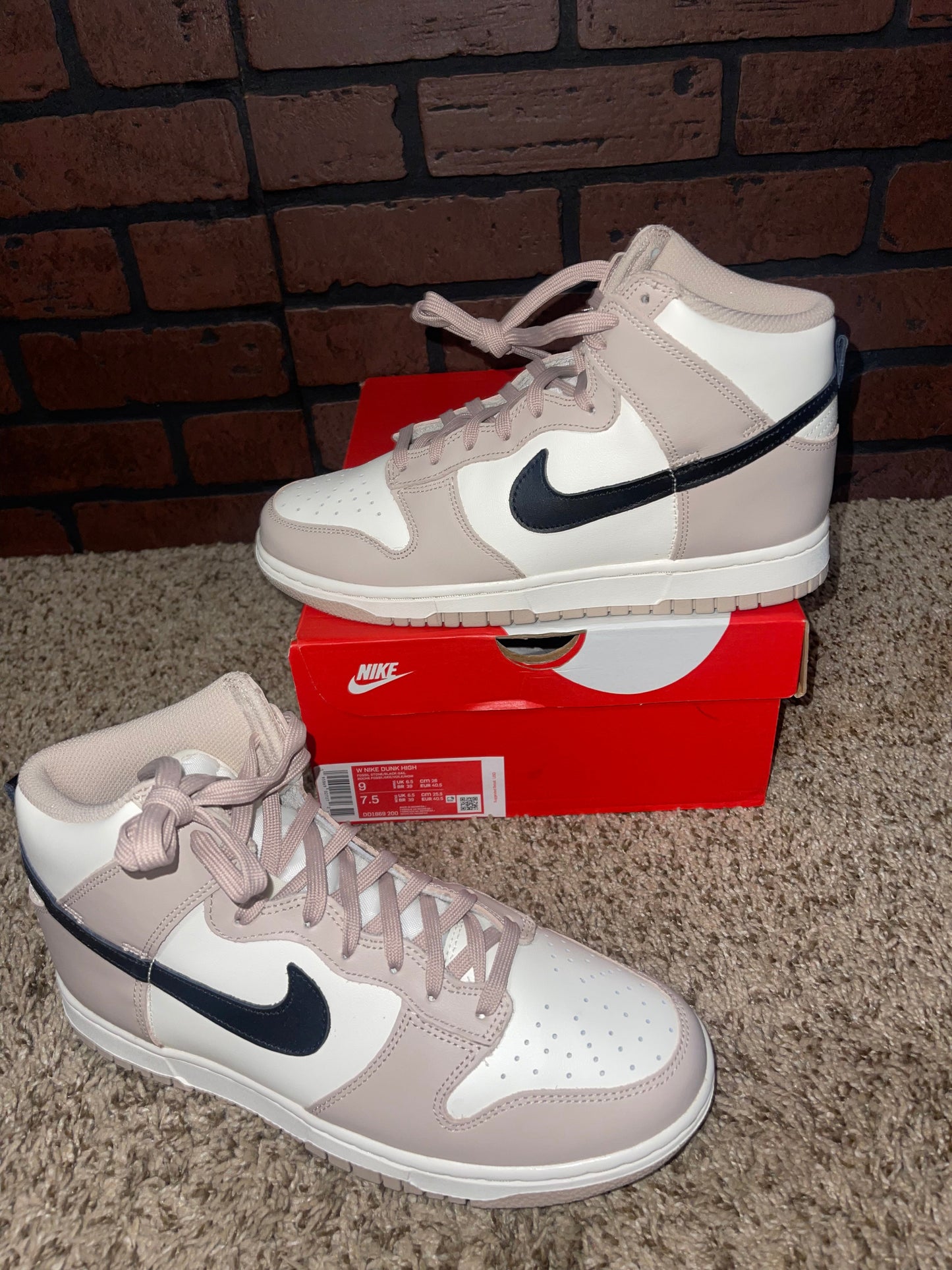Nike Dunk High Fossil Stone (Women)